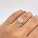 ANILLO CORAZON CON DIAMANTES 0.25CT ORO BLANCO 10K